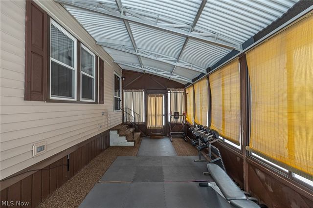 19 Sycamore Drive, Olmsted Twp, OH 44138