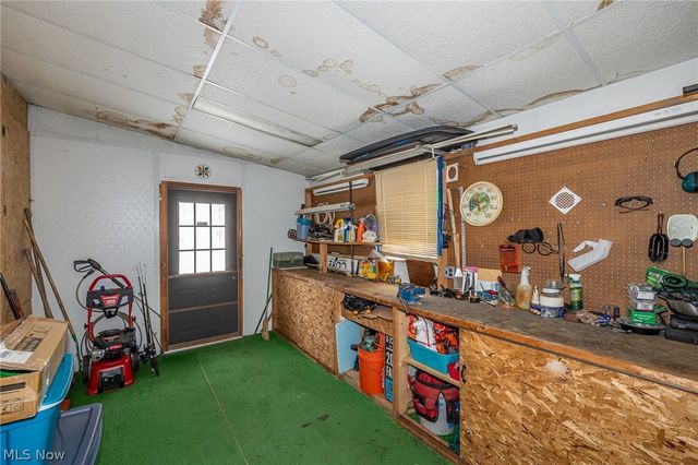 19 Sycamore Drive, Olmsted Twp, OH 44138