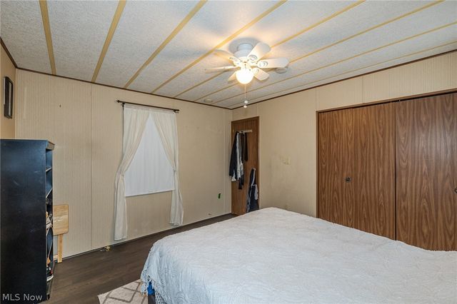 19 Sycamore Drive, Olmsted Twp, OH 44138