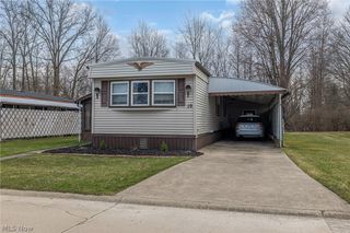 19 Sycamore Drive, Olmsted Twp, OH 44138