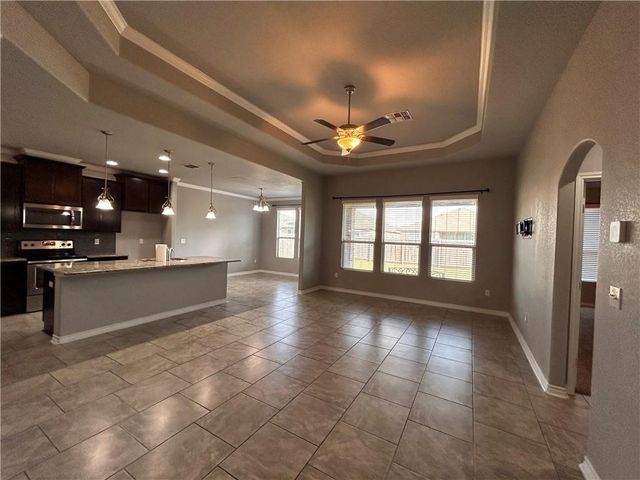 1015 Santa Catalina St, Portland, TX 78374