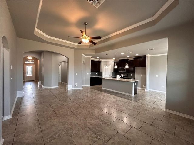 1015 Santa Catalina St, Portland, TX 78374