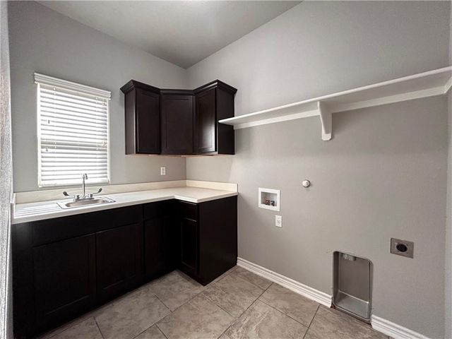 1015 Santa Catalina St, Portland, TX 78374