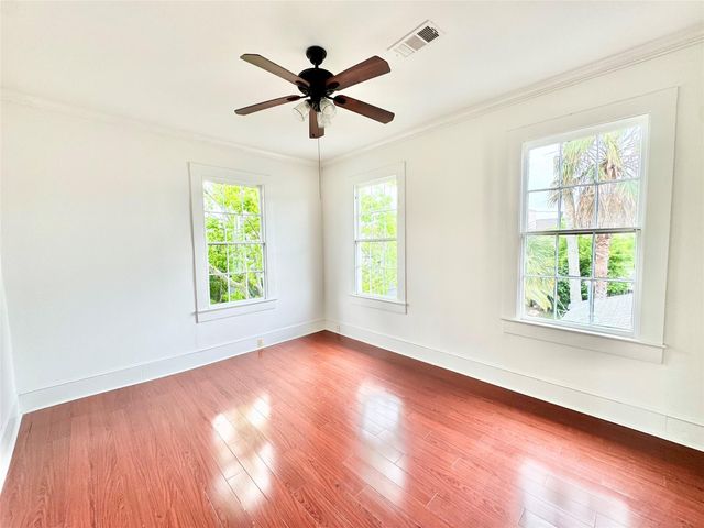 1307 Ball, Galveston, TX 77550