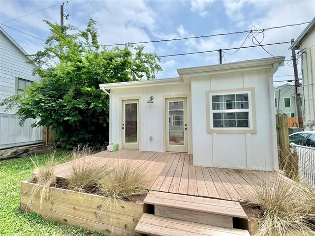 1307 Ball, Galveston, TX 77550