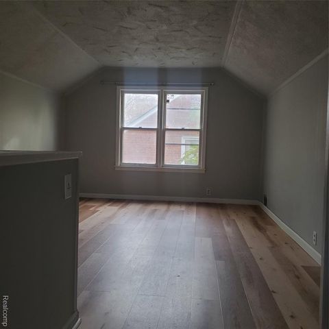 19362 Sunderland Road, Detroit, MI 48219