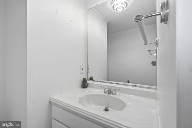 1019 FARM HAVEN DR, Rockville, MD 20852