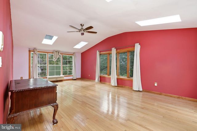 1019 FARM HAVEN DR, Rockville, MD 20852