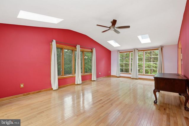 1019 FARM HAVEN DR, Rockville, MD 20852