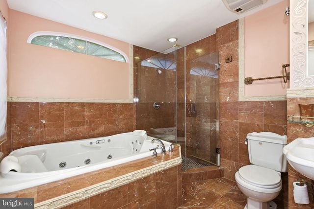1019 FARM HAVEN DR, Rockville, MD 20852
