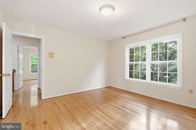 1019 FARM HAVEN DR, Rockville, MD 20852
