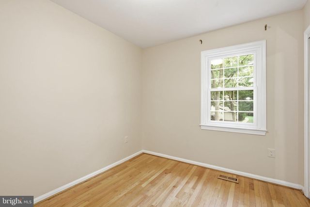1019 FARM HAVEN DR, Rockville, MD 20852
