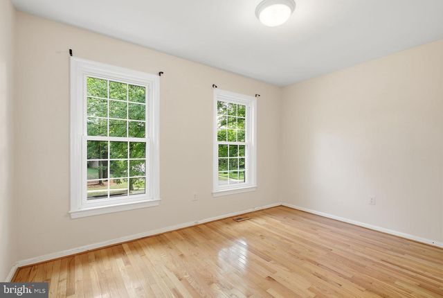 1019 FARM HAVEN DR, Rockville, MD 20852