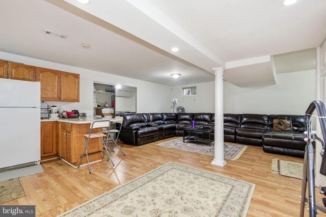 1019 FARM HAVEN DR, Rockville, MD 20852