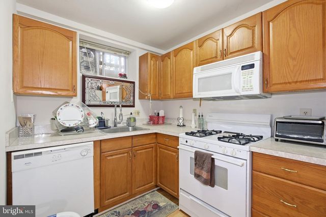 1019 FARM HAVEN DR, Rockville, MD 20852