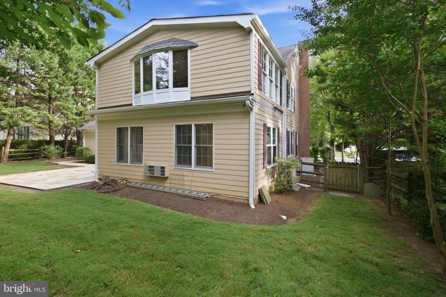 1019 FARM HAVEN DR, Rockville, MD 20852