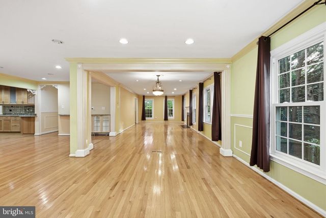1019 FARM HAVEN DR, Rockville, MD 20852