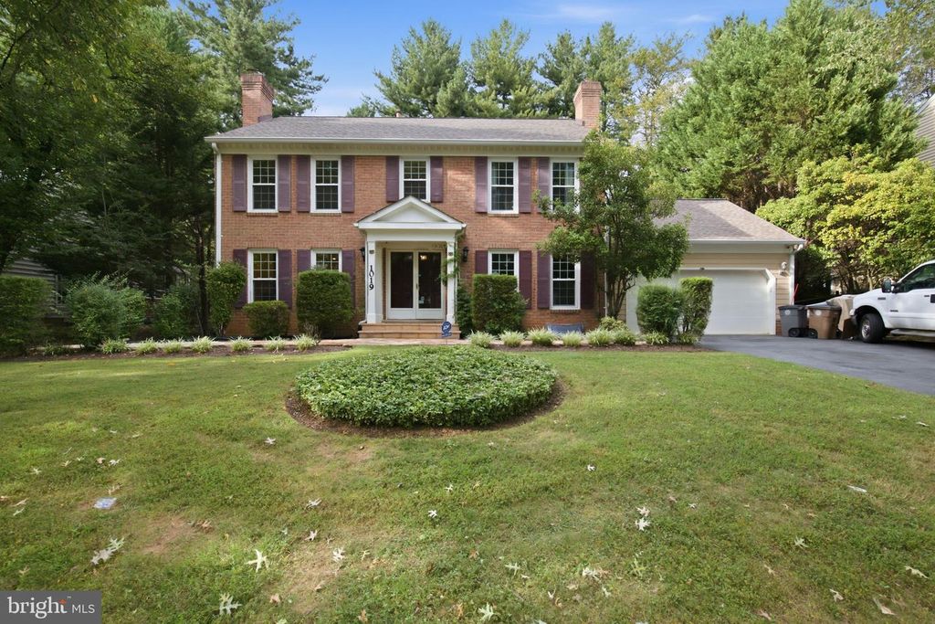 1019 FARM HAVEN DR, Rockville, MD 20852