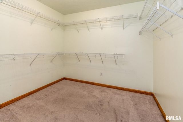 309 EVERGREEN Trail, Herrin, IL 62948