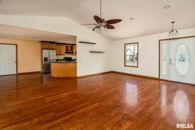 309 EVERGREEN Trail, Herrin, IL 62948