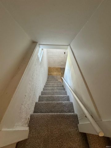 809 E Ewing Avenue, South Bend, IN 46613