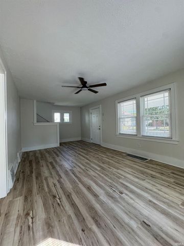 809 E Ewing Avenue, South Bend, IN 46613