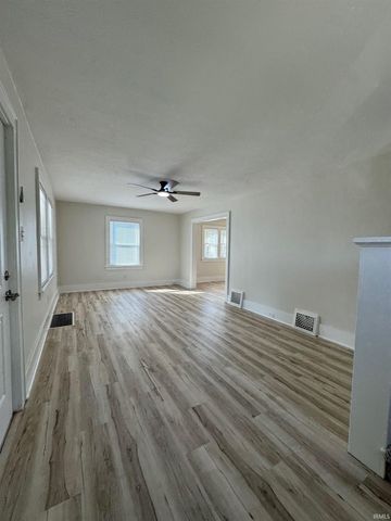 809 E Ewing Avenue, South Bend, IN 46613