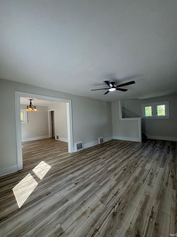 809 E Ewing Avenue, South Bend, IN 46613