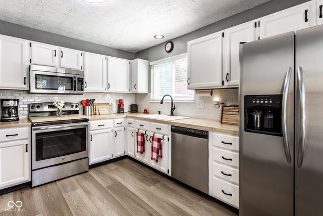 7880 Stonebranch North Drive, Indianapolis, IN 46256