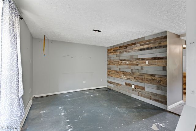 280 Virginia Ridge Road, Philo, OH 43771