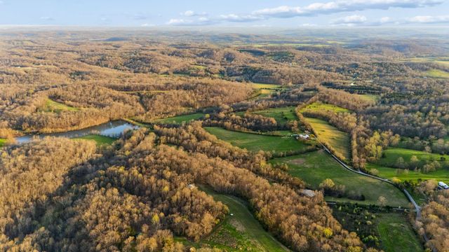 697 Johnson Branch Rd, Williamsport, TN 38487