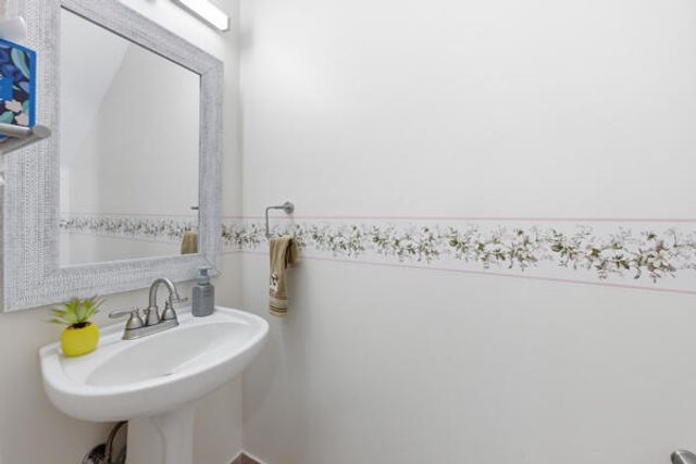 824 SE 4th Court, Deerfield Beach, FL 33441