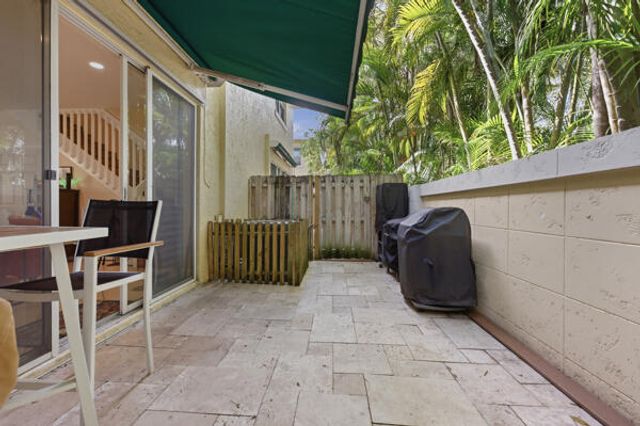 824 SE 4th Court, Deerfield Beach, FL 33441