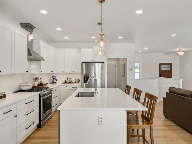 302 Matthews Meadow, Ferrisburgh, VT 05456