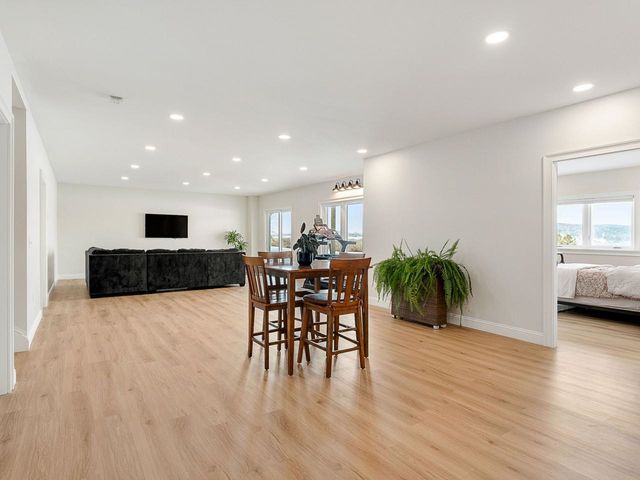 302 Matthews Meadow, Ferrisburgh, VT 05456