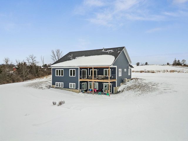 302 Matthews Meadow, Ferrisburgh, VT 05456