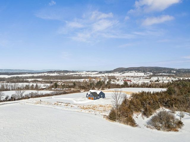302 Matthews Meadow, Ferrisburgh, VT 05456