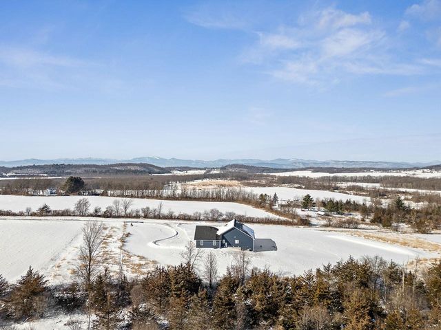 302 Matthews Meadow, Ferrisburgh, VT 05456