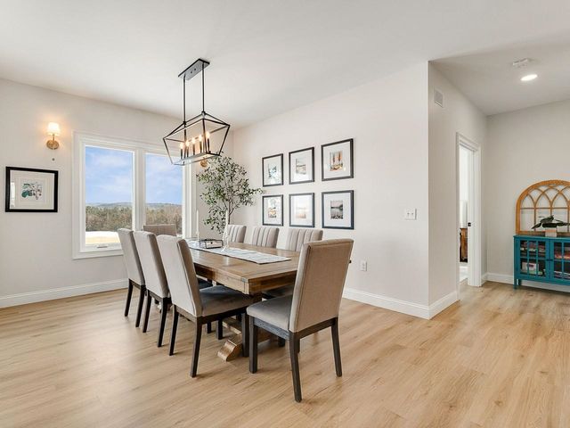 302 Matthews Meadow, Ferrisburgh, VT 05456