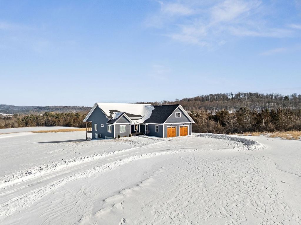 302 Matthews Meadow, Ferrisburgh, VT 05456