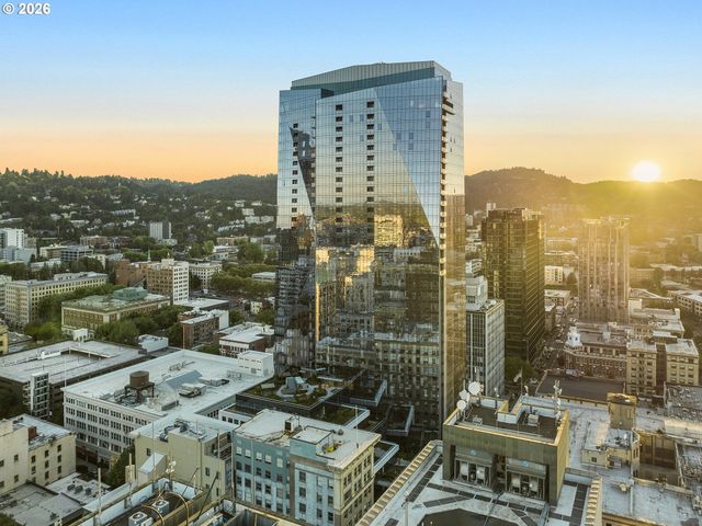 550 Sw 10TH Ave 2108, Portland, OR 97205