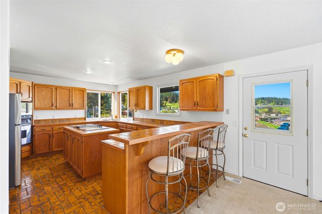 2198 Aurora Court, Oak Harbor, WA 98277