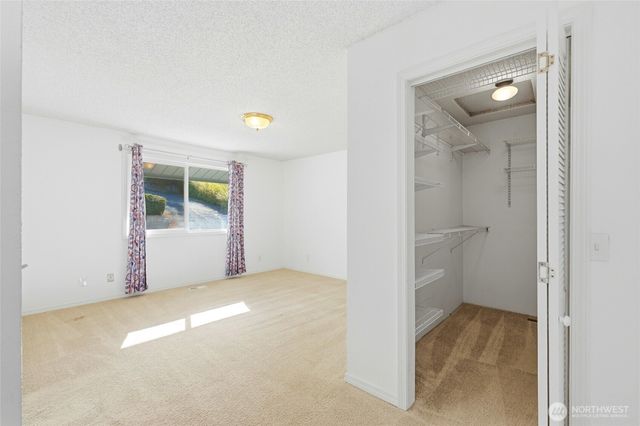 2198 Aurora Court, Oak Harbor, WA 98277