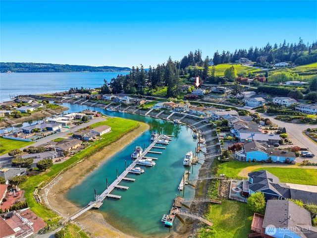 2198 Aurora Court, Oak Harbor, WA 98277
