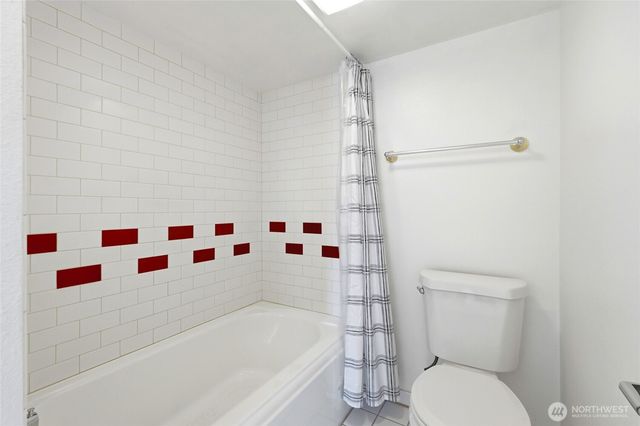 2198 Aurora Court, Oak Harbor, WA 98277