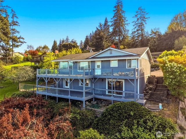 2198 Aurora Court, Oak Harbor, WA 98277