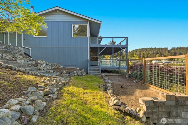 2198 Aurora Court, Oak Harbor, WA 98277