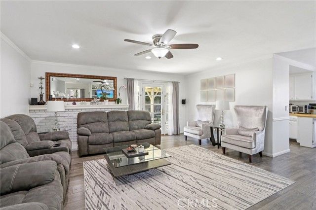 7815 Vassar, Canoga Park (los Angeles), CA 91304