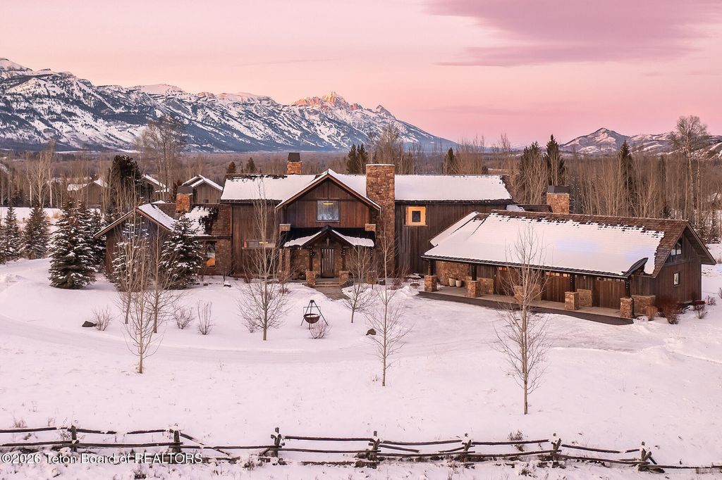 5060 W EAGLE Road, Wilson, WY 83014