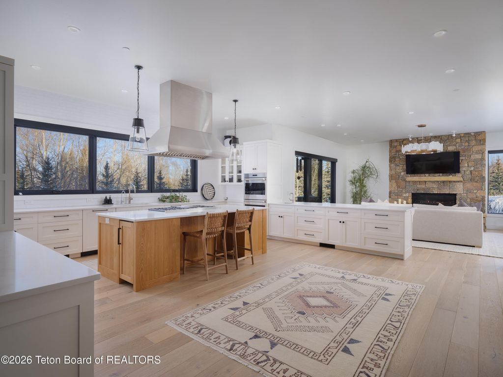 5060 W EAGLE Road, Wilson, WY 83014 photo 4